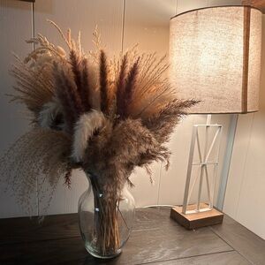 Elegant Tan and Brown Pampas Grass Arrangement